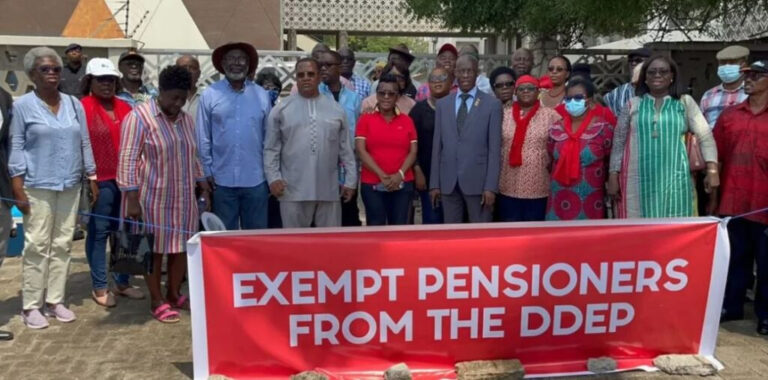 Image of Members of the Pensioner Bondholders Forum have been picketing at the ministry of finance