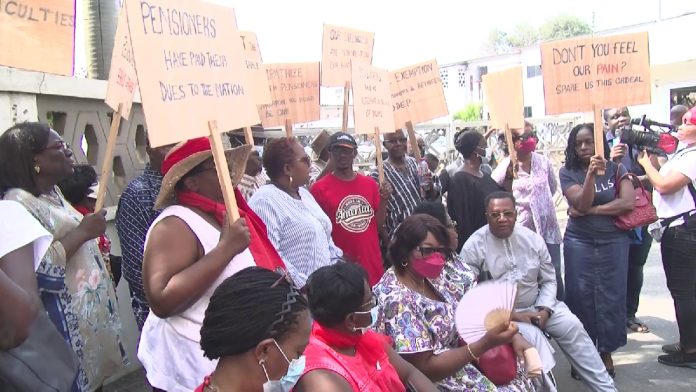 Image of Cross section of picketing pensioners