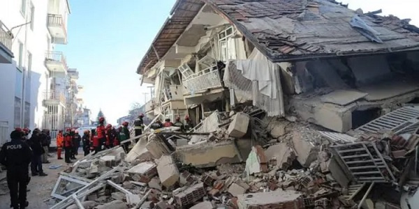 Image of A collapsed house