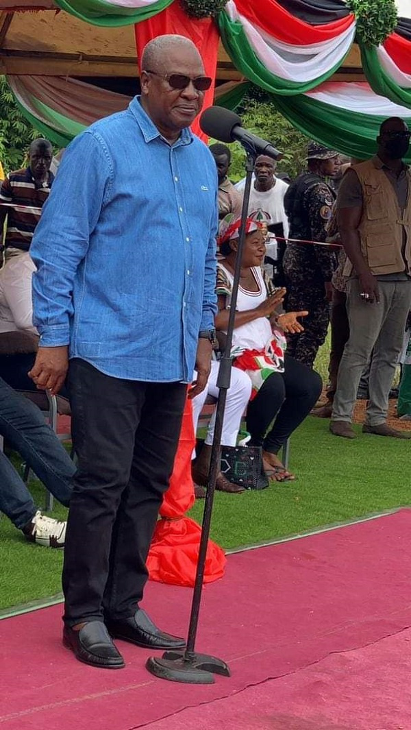 Image of Former president of Ghana, John Dramani Mahama