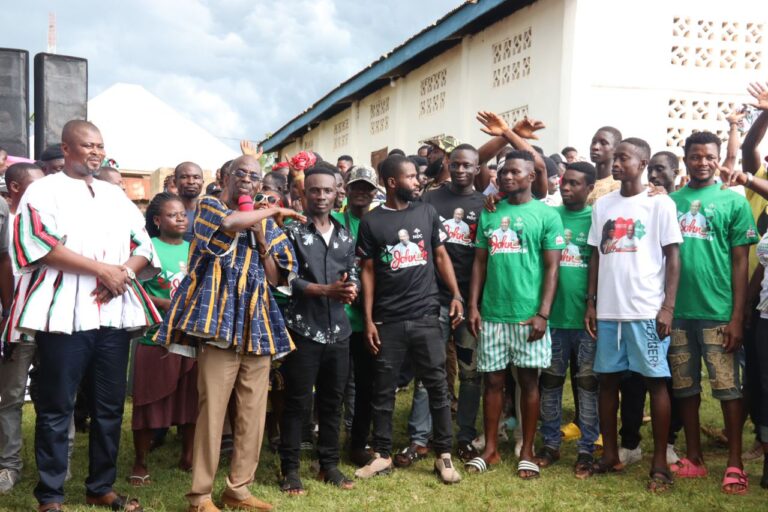 2024 election: 10 NPP supporters defect to NDC in Wenchi constituency